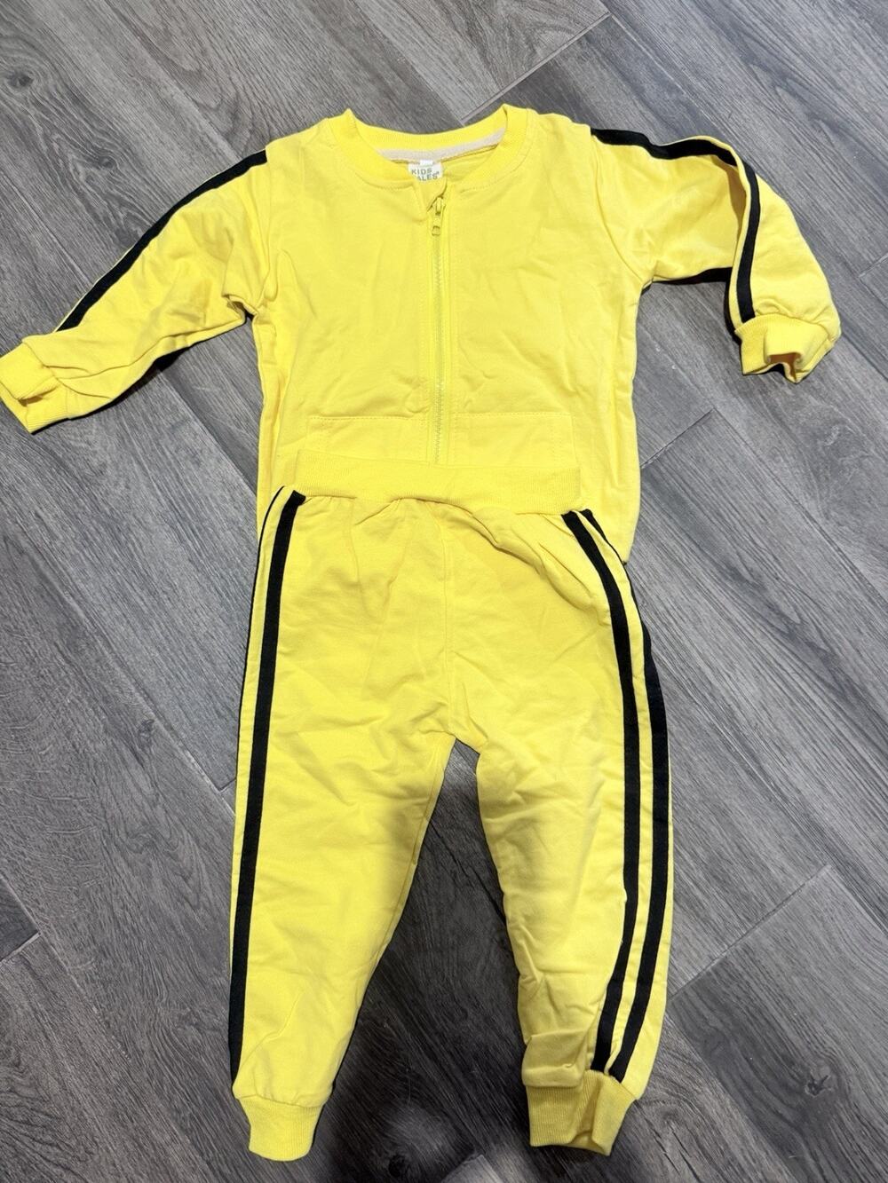 Kids Tales Yellow with Black Stripe Sweatsuit Outfit Size Eu 100 3t To 4t New